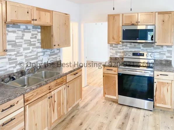 1307 W Bent Ave, Oshkosh, WI 54901