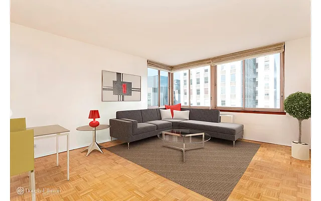 Rented by Douglas Elliman | media 16