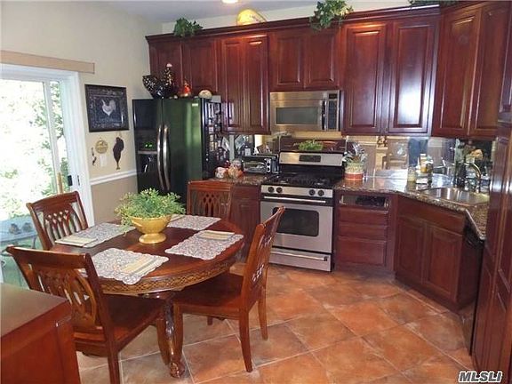 5th image of 68 Constantine Way