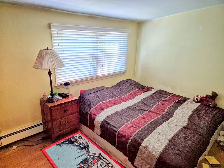83 Toms Rd — Photo 8