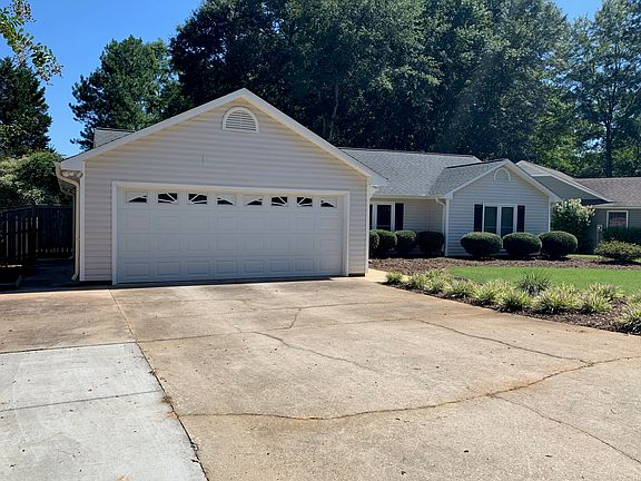2nd image of 109 Burwood Dr