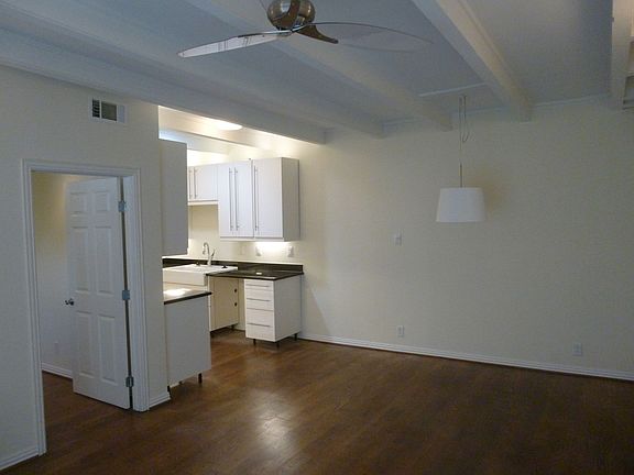 3rd image of 216 Marshall St APT 7