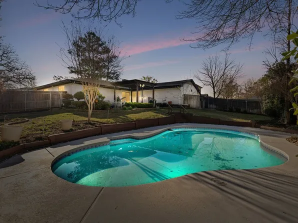 215 Stone Canyon Dr, Highland Village, TX 75077