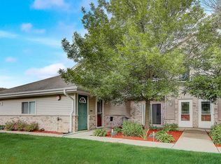 600 Westfield Way, Pewaukee, WI 53072