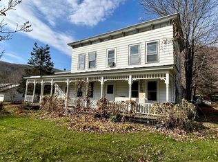 25 Upper Village Rd, Chelsea, VT 05038