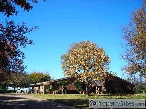 2nd image of 1307 Mockingbird Rd