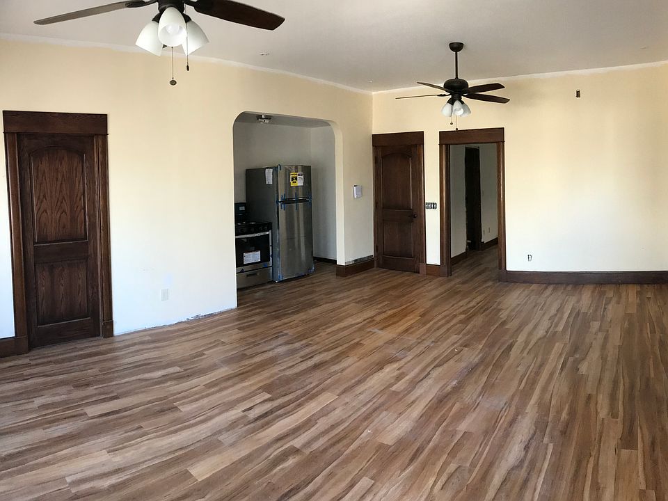 1st image of 2530 Dupont Ave S APT 201