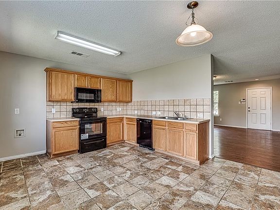 3rd image of 6251 Trinity Creek Dr