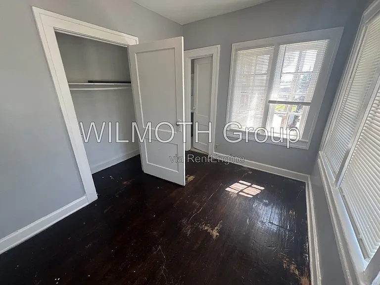 634 E 37th St #4 — Photo 13