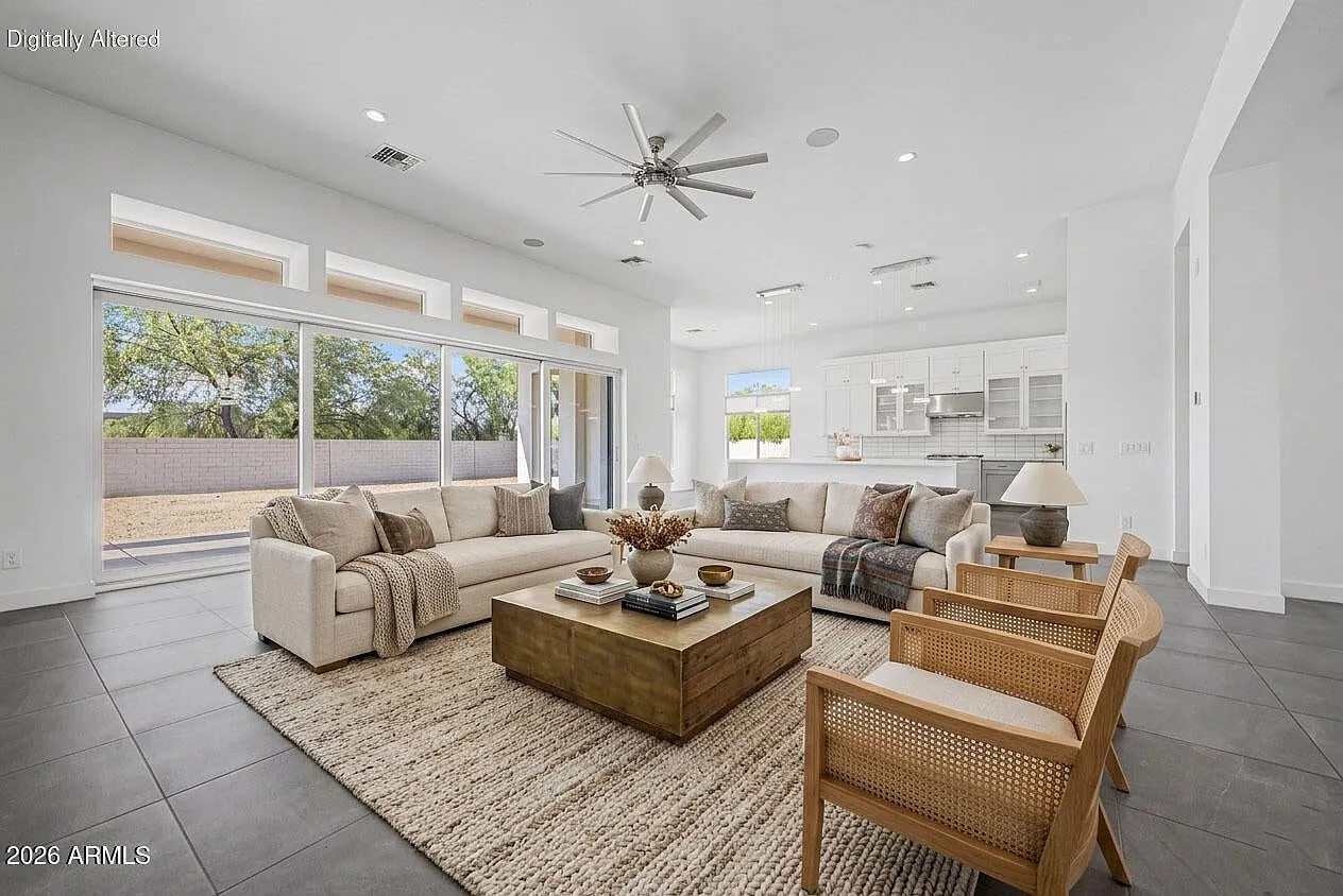 4 bed, 3.5 bath, 3876 sqft, $5,000 — Photo 4