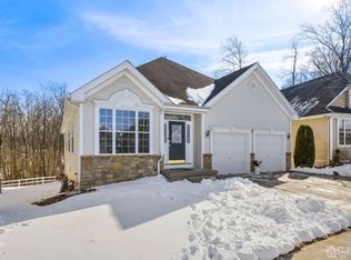 93 Honey Flower Dr, Trenton, NJ 08620
