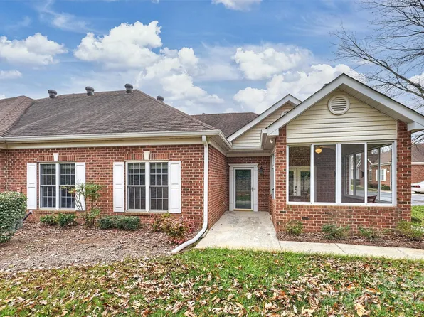 8556 Windsor Ridge Dr, Charlotte, NC 28277