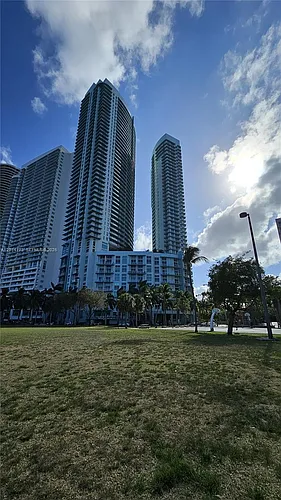 1900 N Bayshore Dr #3019 Photo 1