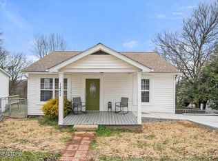 1231 Jefferson Ave, Maryville, TN 37804