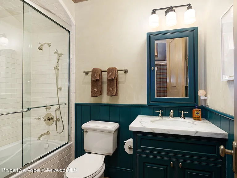 465 Thunderbowl Ln — Photo 41