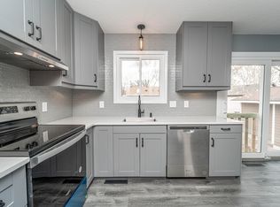 1831 S Village Dr SE, Rochester, MN 55904