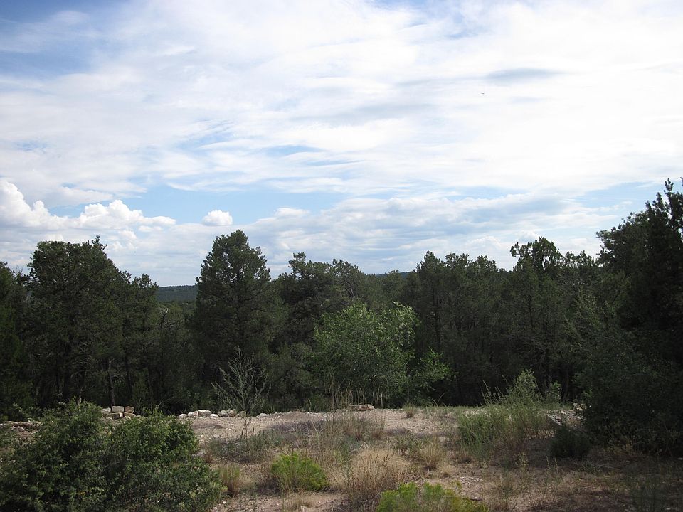 2nd image of 10 Vista Del Monte