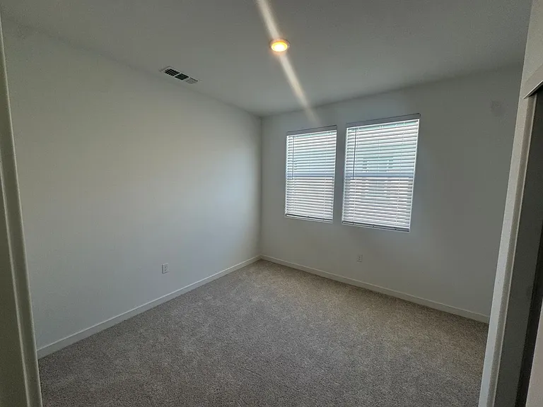 1107 Baylor Ter — Photo 10