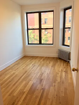 Rented by Grand & Co. | media 30