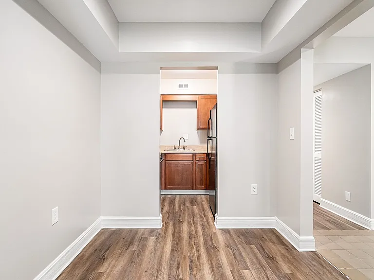 Station House Apartments — Photo 11