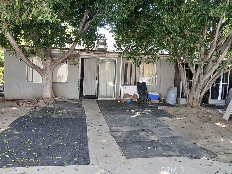 1st image of 8057 White Oak Ave