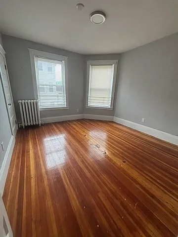 3 bed, 1.0 bath, 900 sqft, $3,000 — Photo 2