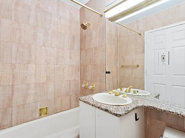 106 Fulton St #7H — Photo 5