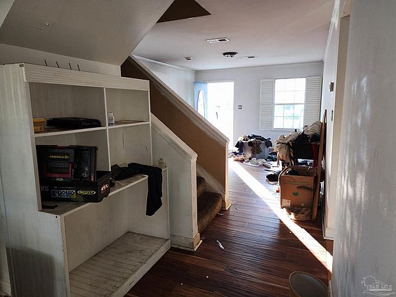 2nd image of 4607 Lennox Pl
