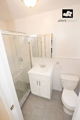 Rented by Jonis Realty | media 3