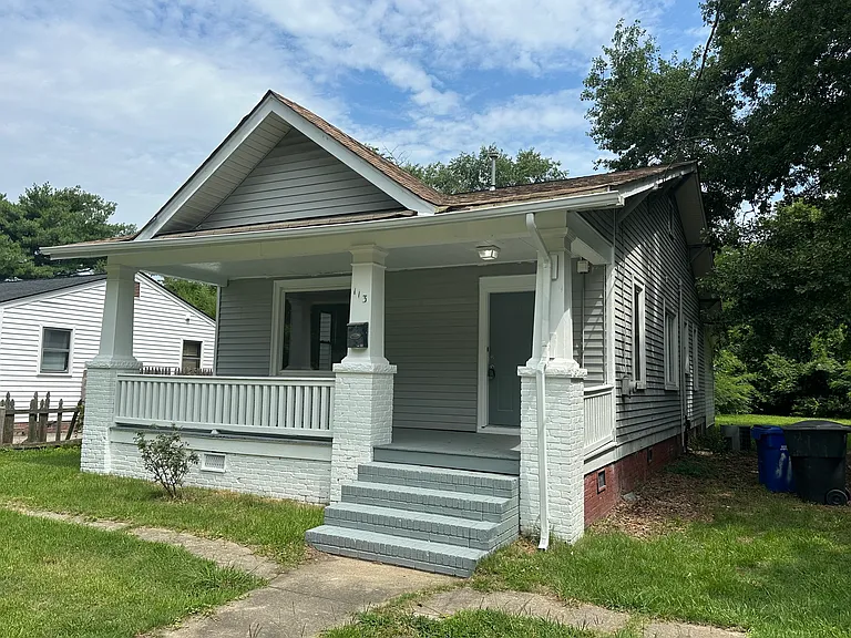 113 Baldwin Ave — Photo 1