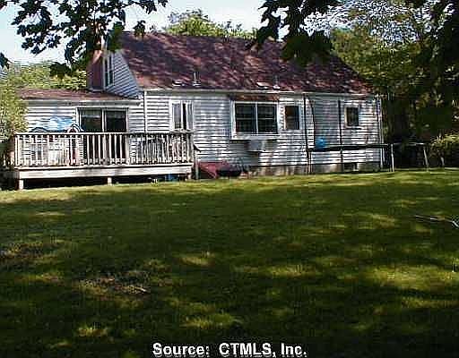 2nd image of 18 Litchfield Dr