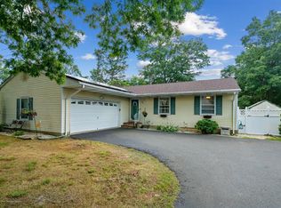 140 Captain Rd, Manahawkin, NJ 08050