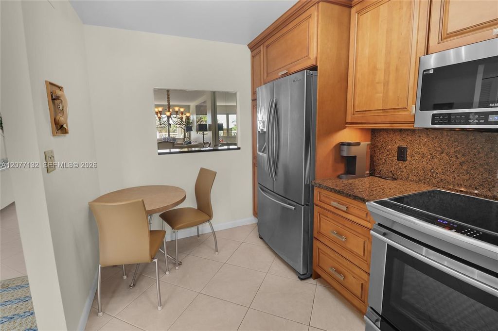 328 N Ocean Blvd APT 302, photo 6
