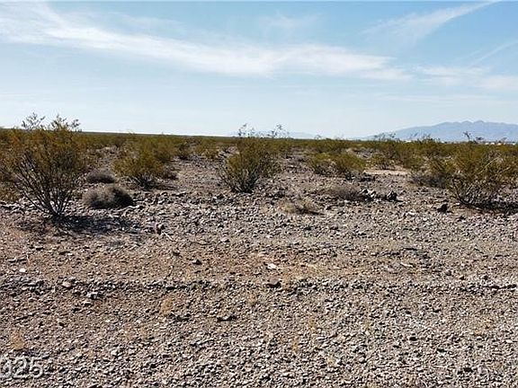 2nd image of 1501 E Saguaro Dr