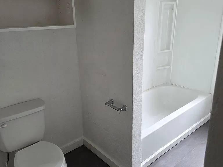 1002 Concordia Ave — Photo 13