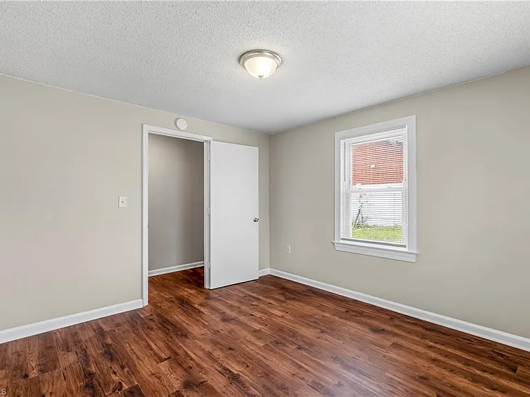 104 S Raleigh St — Photo 22
