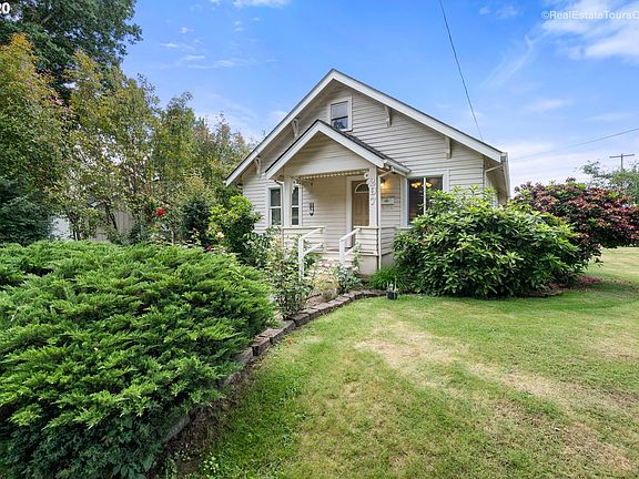 3rd image of 297 S Settlemier Ave