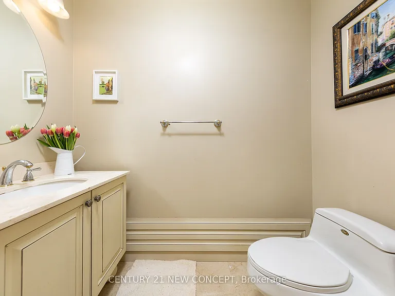 7071 Bayview Ave #204 — Photo 4