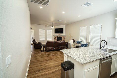 4th image of 6012 Herd Ave