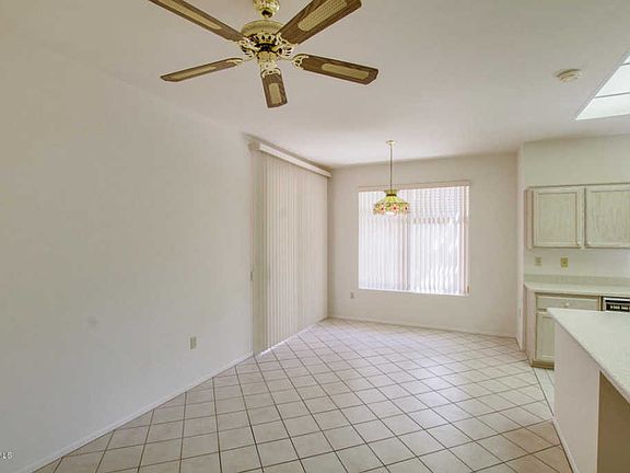 4th image of 18609 N 136th Dr