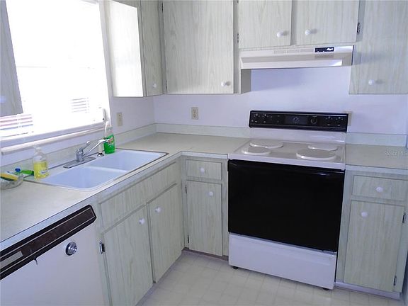 3rd image of 3515 Amity Ave