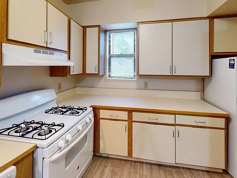 North Pointe Apartments — Photo 19