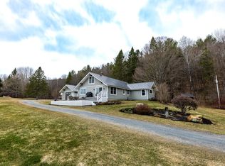 2733 Cookeville Rd, Corinth, VT 05039