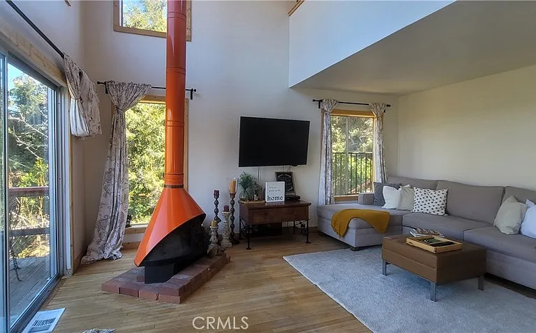 1317 Pinetree Dr — Photo 11