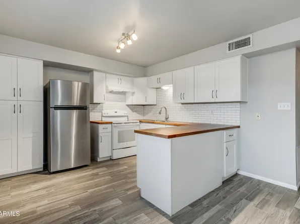 225 N STANDAGE -- #22, Mesa, AZ 85201