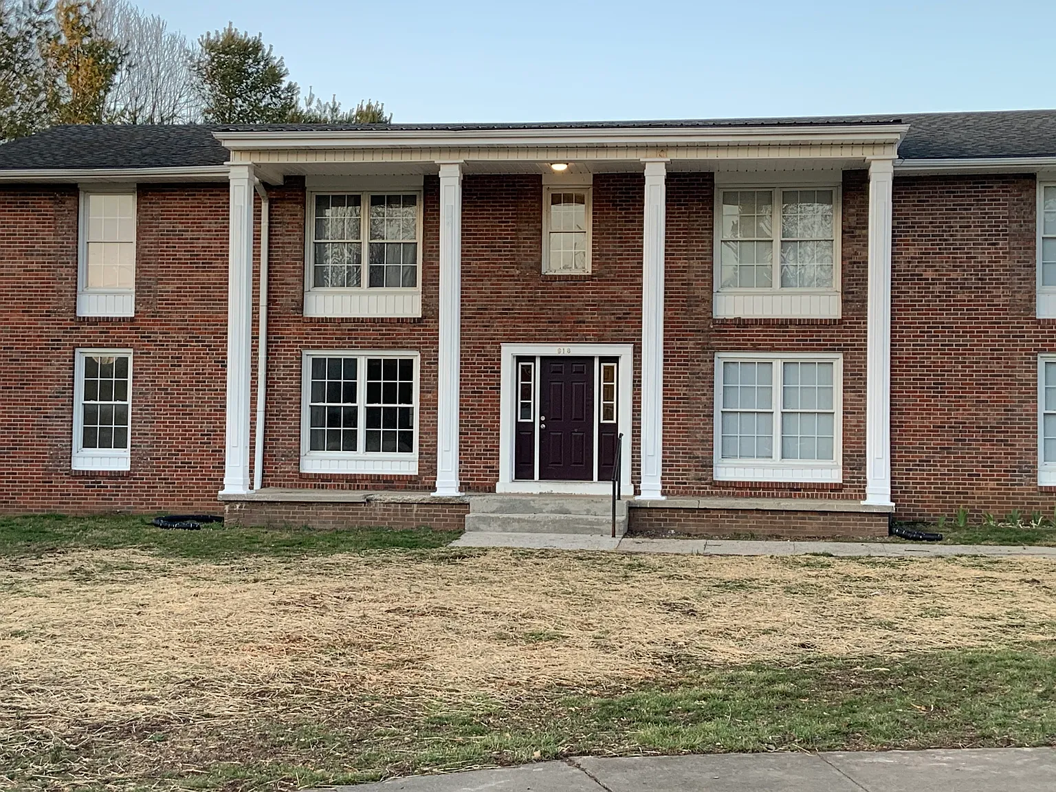 2 bed, 900 sqft, $1,000 — Photo 1