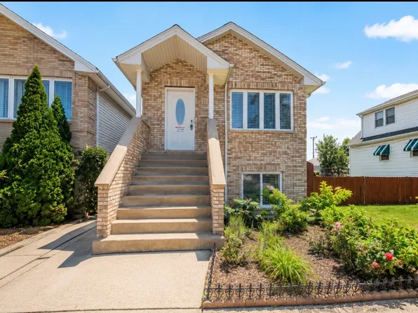 7319 W 58th Pl, Summit, IL 60501