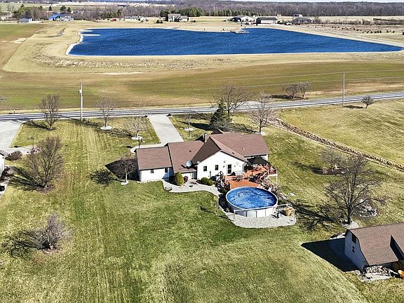 4th image of 21918 Campbell Rd