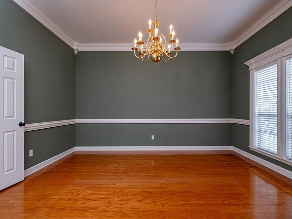 4th image of 73 Aberdeen Dr