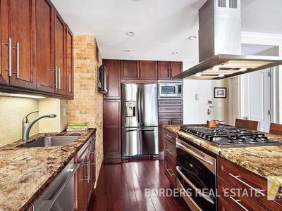 320 E 54th St APT 9D, New York, NY, 10022